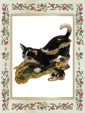 Cat With Butterfly Trinket Box And Cat Charm Pendant